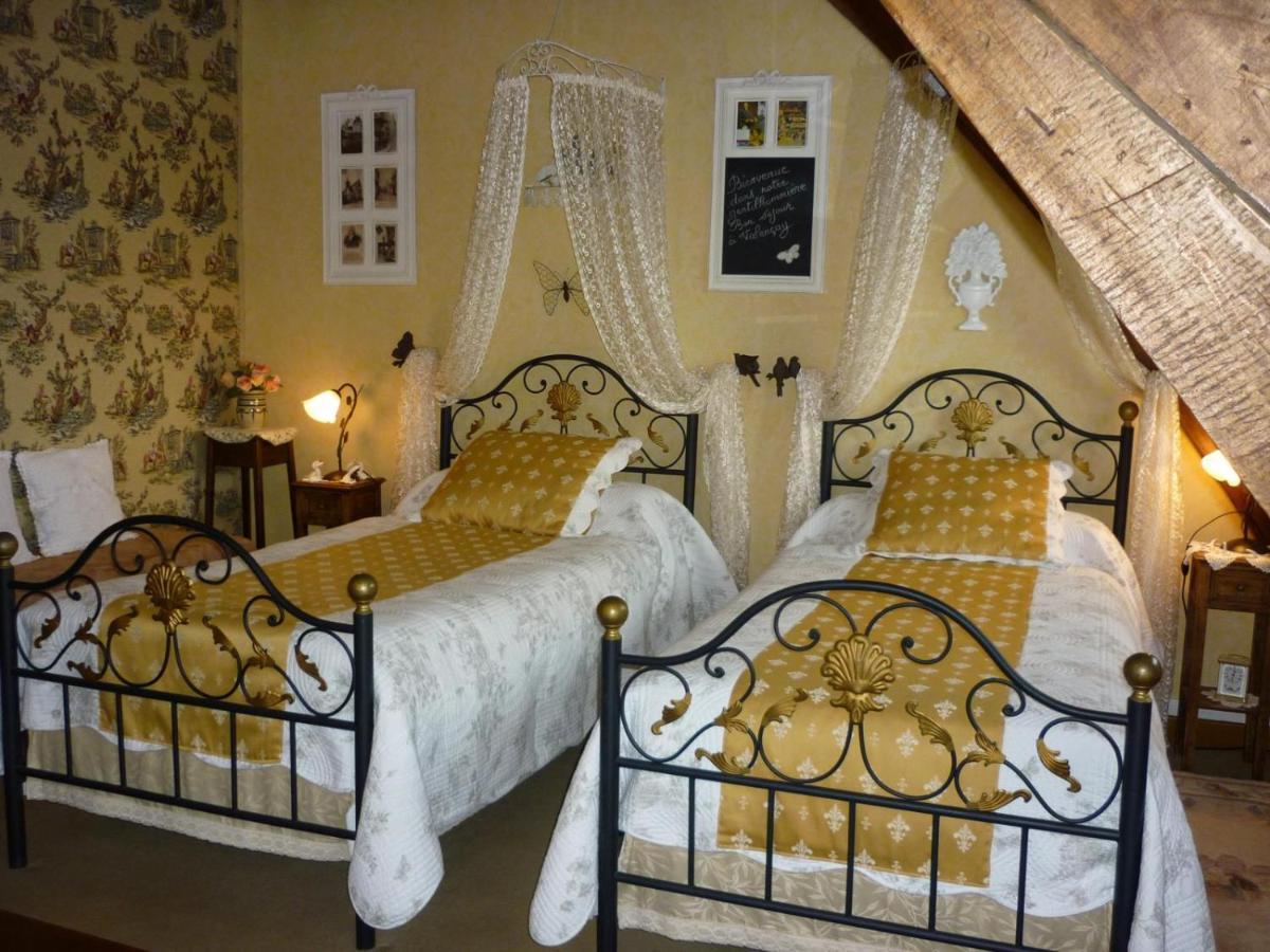 Bed and Breakfast Les Charmes Valençay Esterno foto