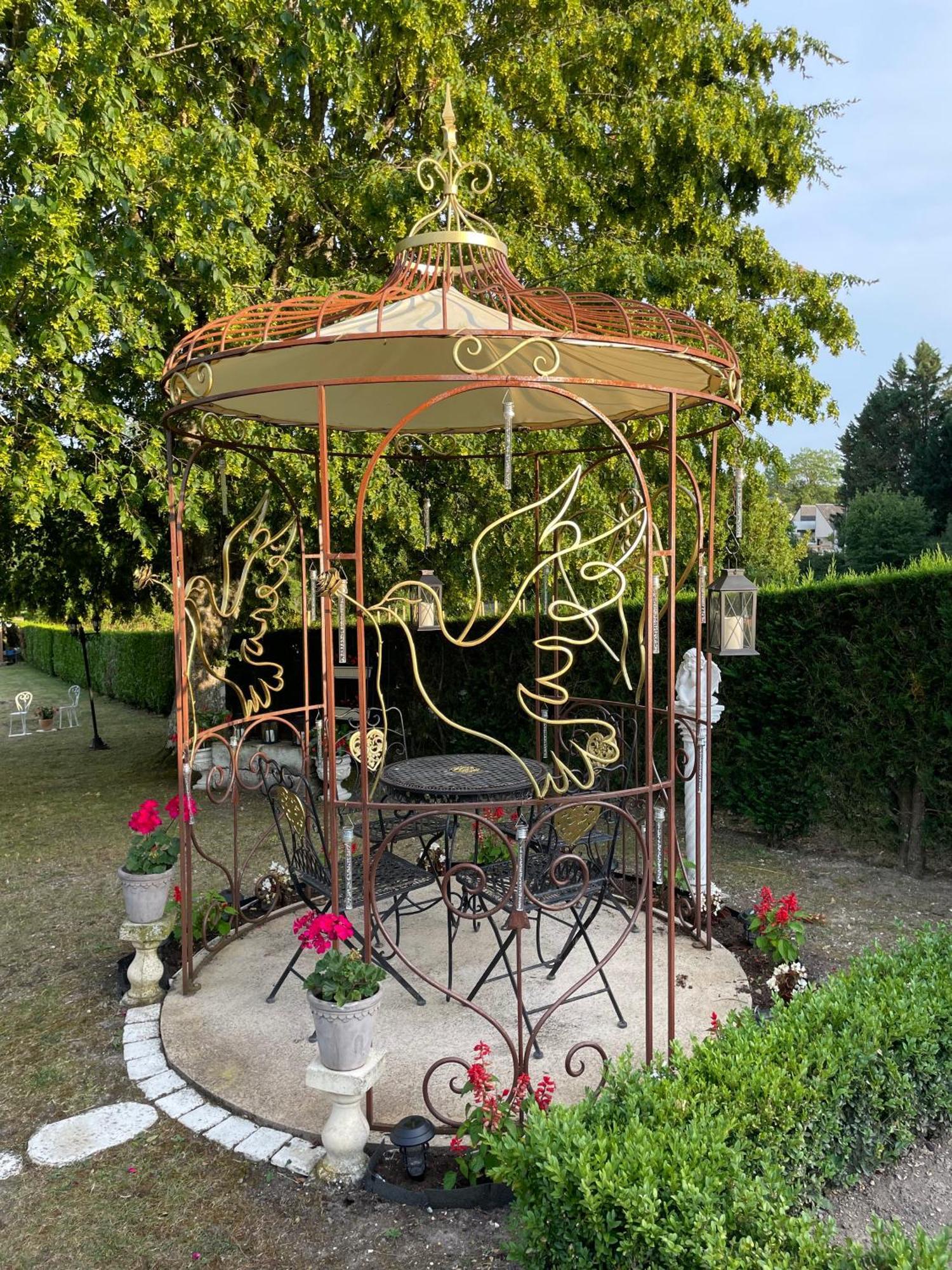 Bed and Breakfast Les Charmes Valençay Esterno foto